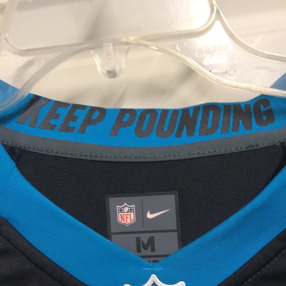 NFL jersey size medium number 59 KUECHLY - Picture 5 of 7